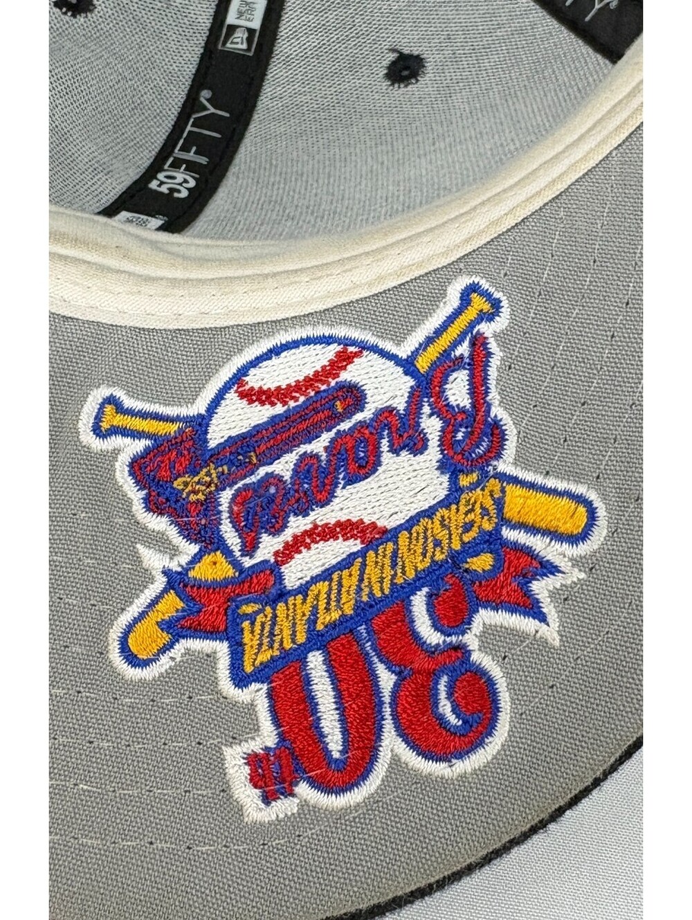 New Era 59FIFTY Atlanta Braves 1995 World Series Patch Size 7 ⅝ Fitted Hat - Picture 11 of 13